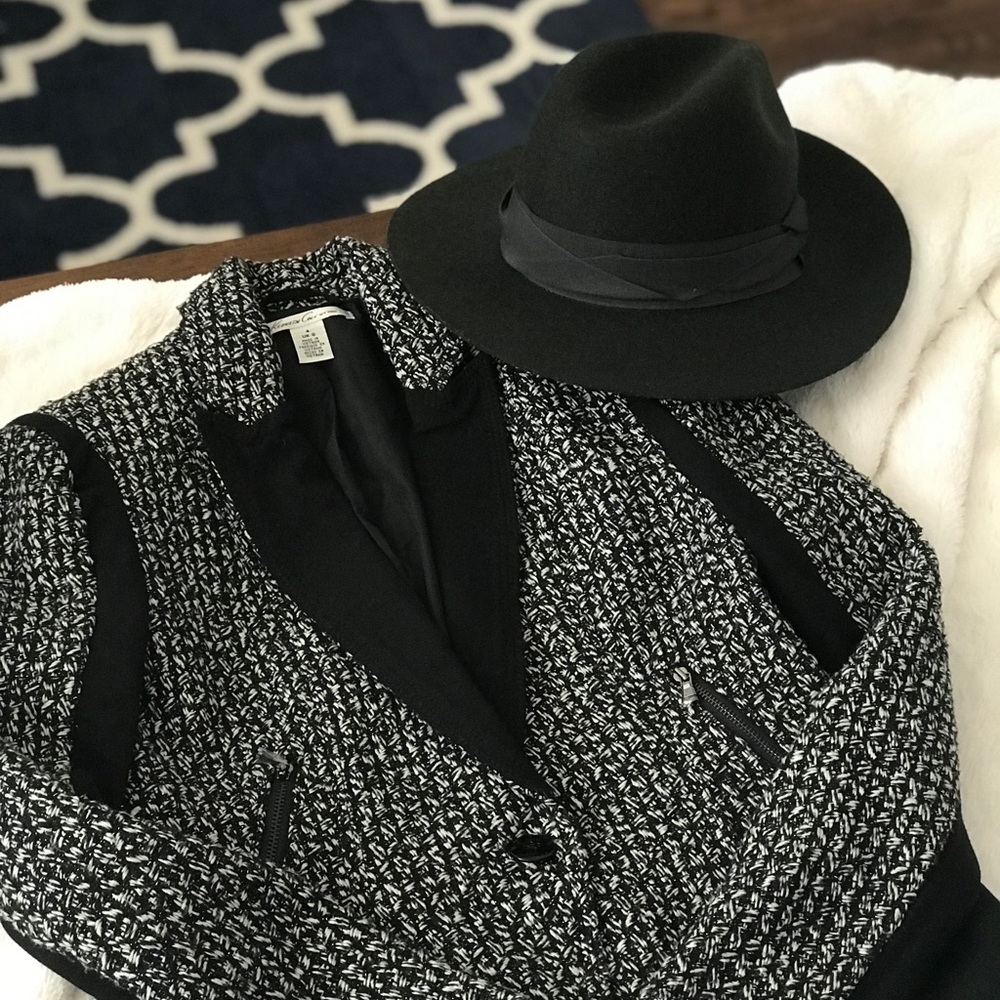 Chic jacket! - Picture 3 of 3